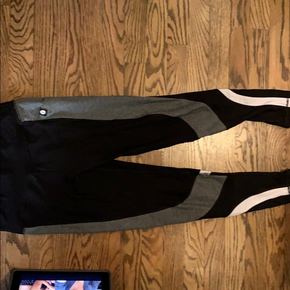 Juniors athletic leggings